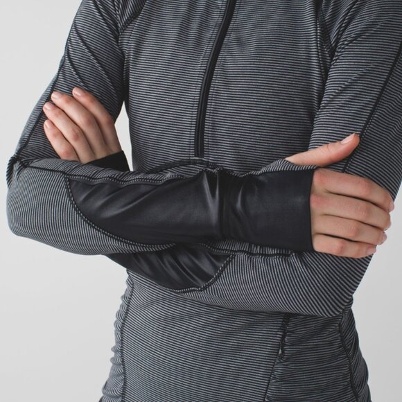 Lululemon Kriss Cross Half 1/2 Zip Jacket Black & Grey Stripe Sporty Workout 10 - Picture 15 of 16